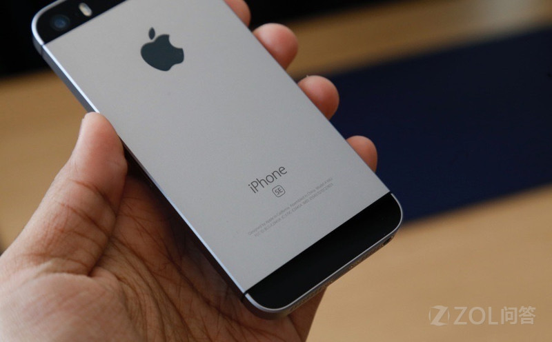 iphone se的续航时间能达到10小时,在续航市场上比iphone 6s长两小时